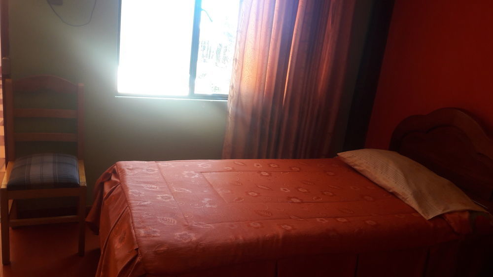 Olas Del Titicaca Backpackers Hostel 코파카바나 외부 사진